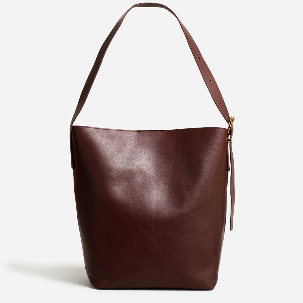 Madewell Essential Bucket Tote in Chocolate Raisin